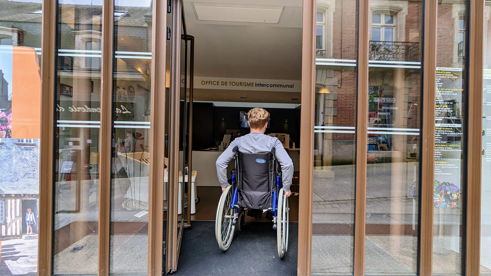Accessibilité : les bons reflexes à adopter pour rendre son office de tourisme accessible